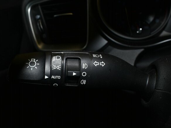2022 Kia Ceed III Рестайлинг, серебристый, 2087000 рублей - вид 12