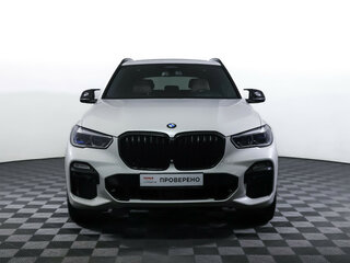 2018 BMW X5 50i IV (G05/G18), белый, 5296000 рублей, вид 2