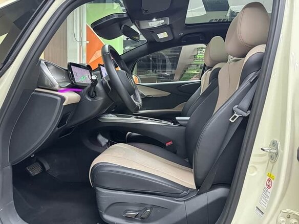 2025 BYD Dolphin 45.12 kWh I Рестайлинг, белый, 1920000 рублей - вид 14