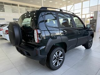 2026 Lada (ВАЗ) Niva Travel I Рестайлинг, зелёный, 1717000 рублей, вид 4