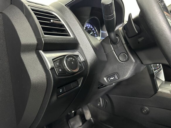 2016 Ford Explorer V Рестайлинг, белый - вид 8