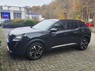 2020 Peugeot 2008 II, чёрный, 1699999 рублей, вид 5