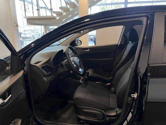 2021 Hyundai Solaris II Рестайлинг, чёрный - вид 15