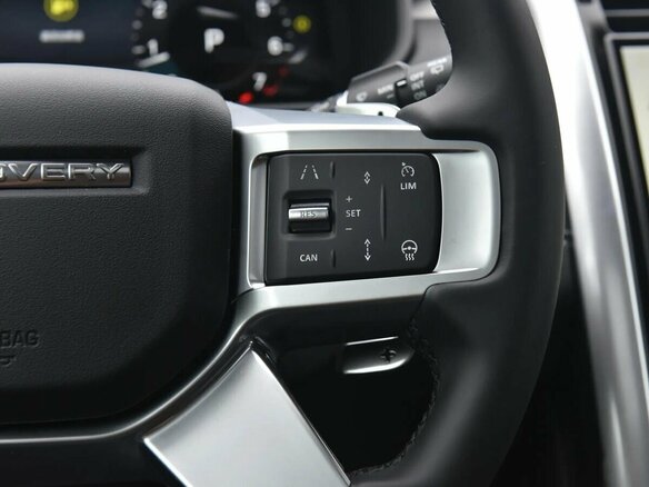2025 Land Rover Discovery P360 V Рестайлинг, чёрный, 13270000 рублей - вид 12