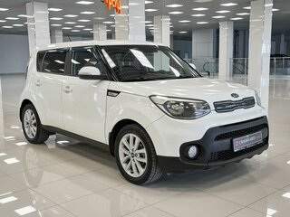2017 Kia Soul II Рестайлинг, белый, 1209000 рублей, вид 3