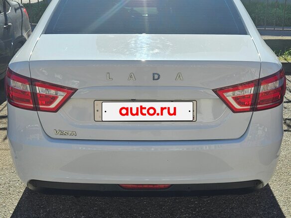 2020 Lada (ВАЗ) Vesta I, белый, 1290000 рублей - вид 2