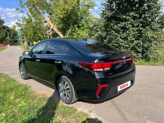 2018 Kia Rio IV, чёрный, 1410000 рублей, вид 4