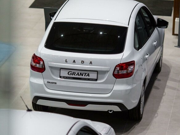 2026 Lada (ВАЗ) Granta I Рестайлинг, белый, 1098000 рублей - вид 36