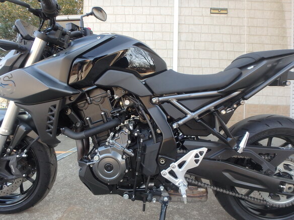 2023 Suzuki GSX-8S, чёрный, 870000 рублей - вид 11
