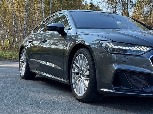 2020 Audi A7 45 TDI II (4K), серый, 6300000 рублей - вид 2