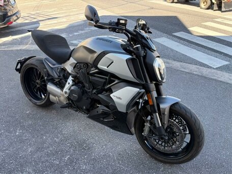 2021 Ducati Diavel 1260, серый, 1950000 рублей, вид 3