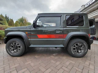 2022 Suzuki Jimny IV, зелёный, 3800000 рублей, вид 4