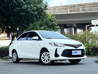 2021 Toyota Vios III Рестайлинг, белый, 910000 рублей, вид 3