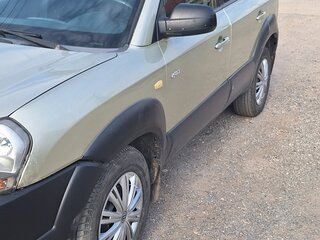 2008 Hyundai Tucson I, серебристый, 640000 рублей, вид 2