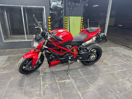 2013 Ducati Streetfighter, красный, 550000 рублей, вид 5
