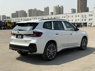 2026 BMW X1 Long 25Li xDrive III (U11/U12), белый, 6390000 рублей, вид 3