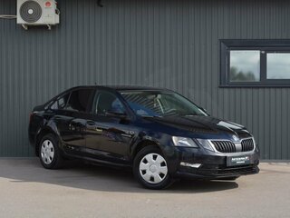 2017 Skoda Octavia III (A7) Рестайлинг, чёрный, 1099999 рублей, вид 3