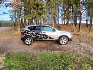 2010 Nissan Qashqai I Рестайлинг, серебристый, 850000 рублей, вид 3