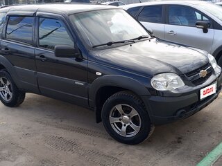 2016 Chevrolet Niva I Рестайлинг, чёрный, 550000 рублей, вид 1