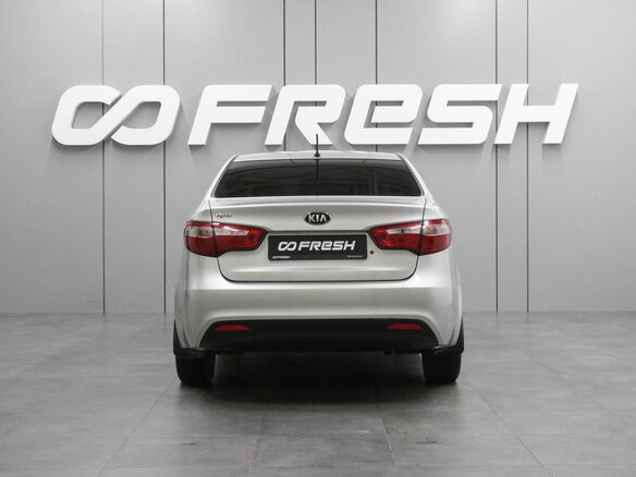2014 Kia Rio III, серебристый, 779000 рублей - вид 3