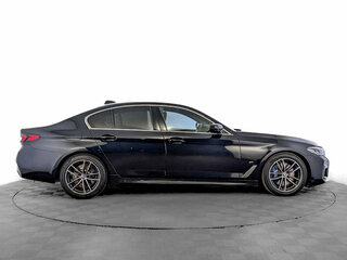 2021 BMW 5 серии 520i VII (G30/G31/G38) Рестайлинг, синий, 4550000 рублей, вид 4