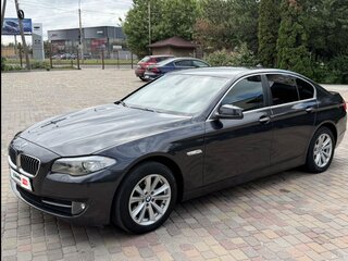 2011 BMW 5 серии 530d xDrive VI (F10/F11/F07), серый, 1700000 рублей, вид 4