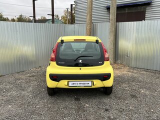 2008 Peugeot 107 I, жёлтый, 370000 рублей, вид 4