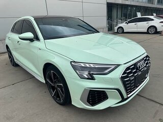 2023 Audi A3 Sportback 35 TFSI IV (8Y), зелёный, 2150000 рублей, вид 3
