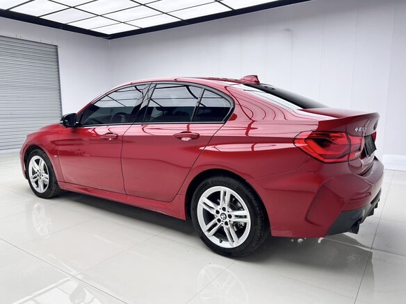 2022 BMW 1 серии 120i III (F52) Рестайлинг, красный - вид 1