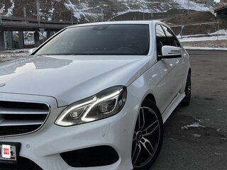 2013 Mercedes-Benz E-Класс 200 IV (W212, S212, C207) Рестайлинг, белый, 2400000 рублей, вид 1