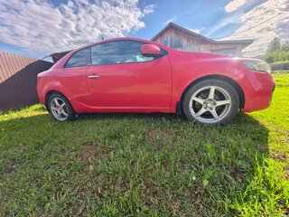 2010 Kia Cerato Koup II, красный, 630000 рублей, вид 3