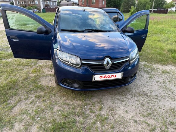 2014 Renault Logan II, синий