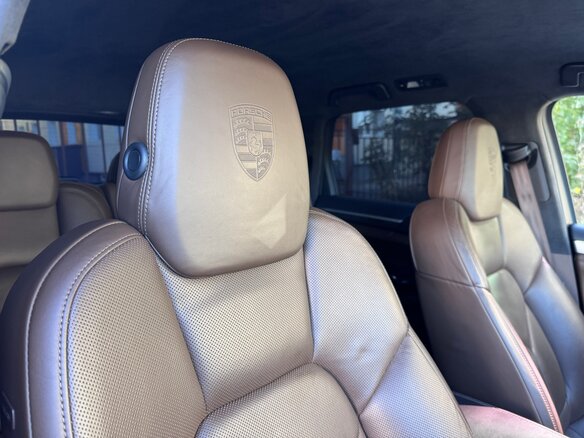 2015 Porsche Cayenne GTS II Рестайлинг (958), чёрный, 3650000 рублей - вид 12
