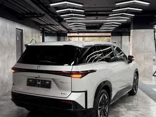 2026 Toyota bZ3X 58.3 kWh, серебристый, 2878000 рублей, вид 5