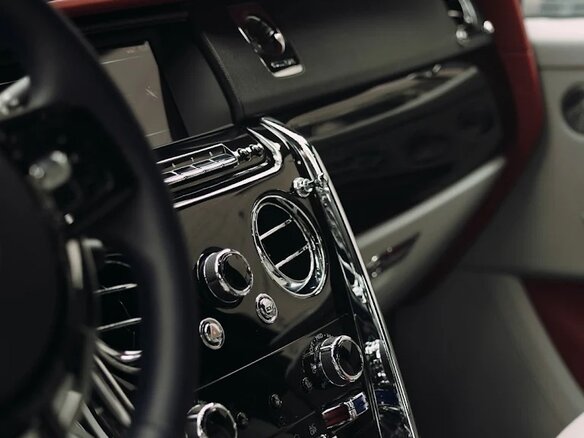 2020 Rolls-Royce Cullinan I (Series I), серый, 25500000 рублей - вид 26