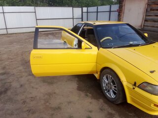 1990 Toyota Corolla Levin V (AE91/AE92), жёлтый, 250000 рублей, вид 2