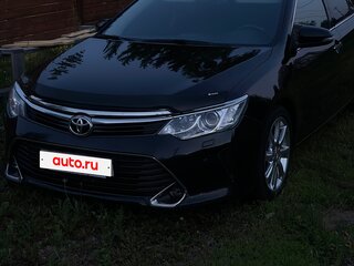 2014 Toyota Camry VII (XV50) Рестайлинг, чёрный, 2100000 рублей, вид 2