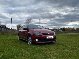2010 Volkswagen Polo V, красный, 675000 рублей, вид 3