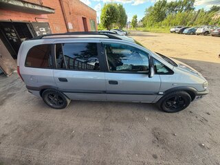 2002 Opel Zafira A, серебристый, 280000 рублей, вид 2