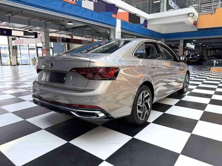 2023 Volkswagen Sagitar III Рестайлинг, бежевый, 1430000 рублей, вид 4