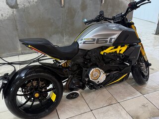 2022 Ducati Diavel 1260 S, серый, 2150000 рублей, вид 2