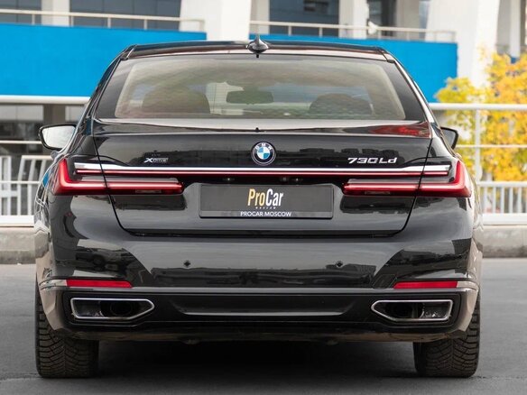 2020 BMW 7 серии Long 730Ld xDrive VI (G11/G12) Рестайлинг, чёрный, 5550000 рублей - вид 5