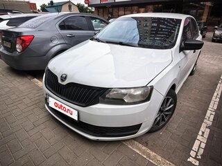 2017 Skoda Rapid I Рестайлинг, белый, 520000 рублей, вид 1