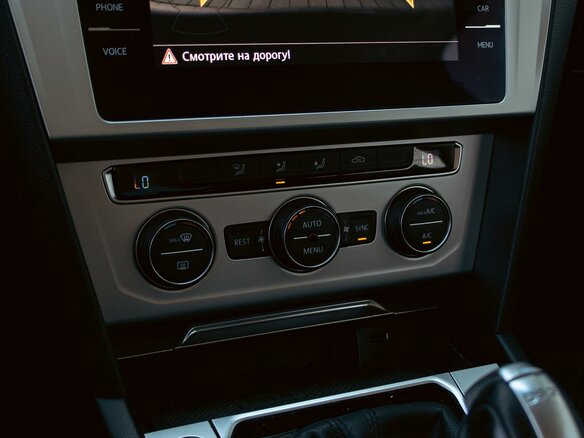 2017 Volkswagen Passat DSG6 B8, чёрный, 1565000 рублей - вид 14