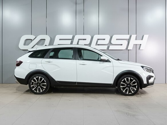 2024 Lada (ВАЗ) Vesta SW Cross I Рестайлинг (NG), белый - вид 4