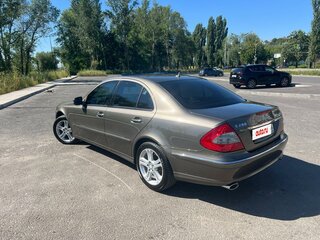 2008 Mercedes-Benz E-Класс 280 III (W211, S211) Рестайлинг, серый, 1950000 рублей, вид 3