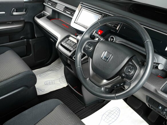 2016 Honda Stepwgn Spada V, чёрный - вид 6