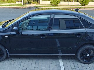 2017 Volkswagen Polo V Рестайлинг, чёрный, 860000 рублей, вид 5