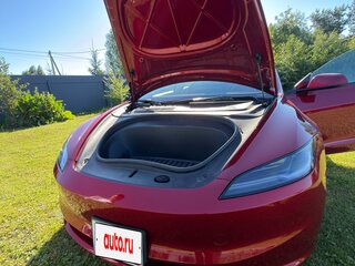 2025 Tesla Model 3 Long Range I Рестайлинг, красный, 6500000 рублей, вид 3