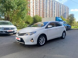 2013 Toyota Auris II, белый, 1170000 рублей, вид 1